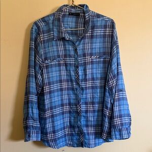 N Touch Women’s Plaid Button Down